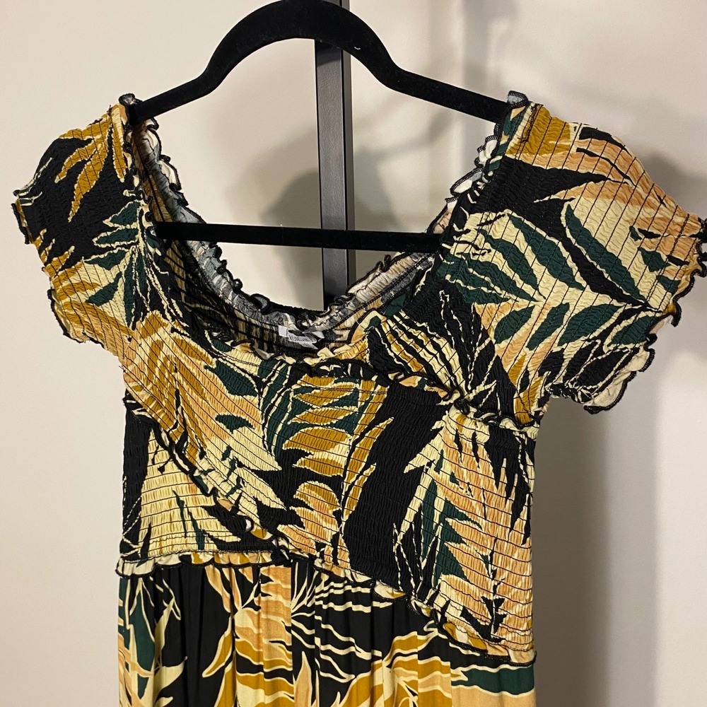 PATRONS OF PEACE Off-Shoulder Smocked Wide Leg Crop Jumpsuit XS Tropical Vacay - Picture 3 of 14